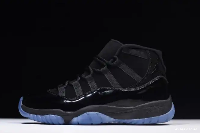 1st Kicks Jordan black 11 378037-005 Air Cap and Gown 0620